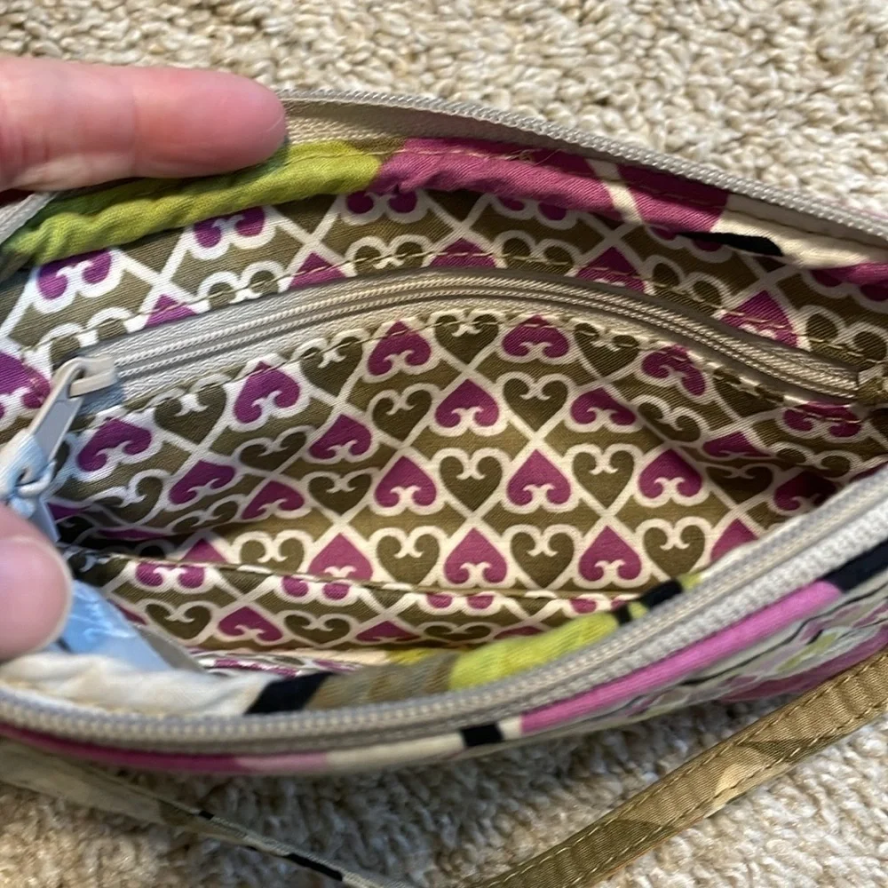 Vera Bradley Wristlet In Portobello Road Inside Zipper Pocket And 4 Card Slots